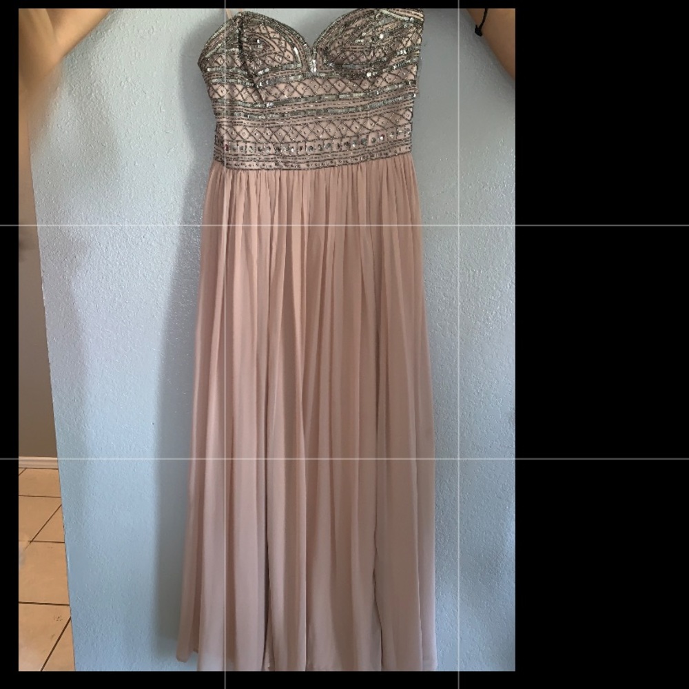 Beautiful stunning Aidan blush dress never worn